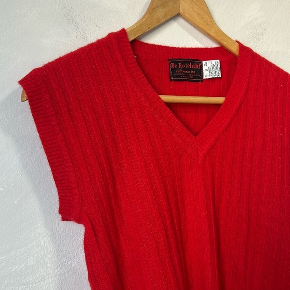 Vintage Angora Lambswool vest top cherry red size small ribbed v neck - Picture 3 of 7